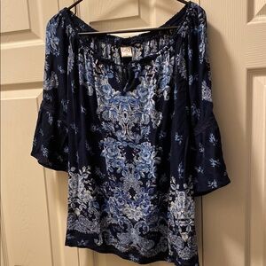 Bila Blue and White Graphic 3/4 Sleeve Blouse